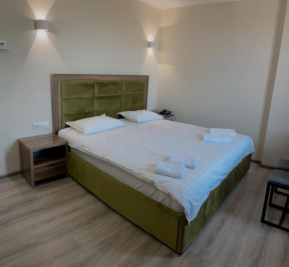 Hotel Nova Μπισκέκ Εξωτερικό φωτογραφία